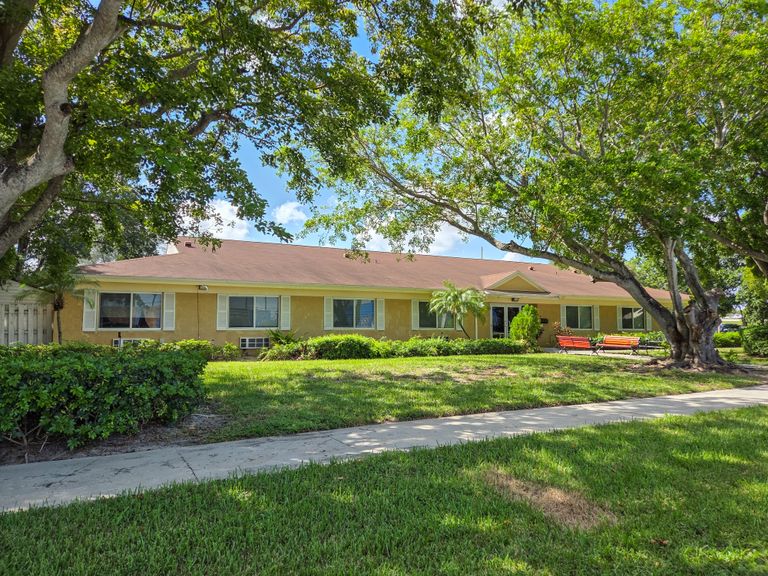 Parkside Inn, Boynton Beach, FL 2