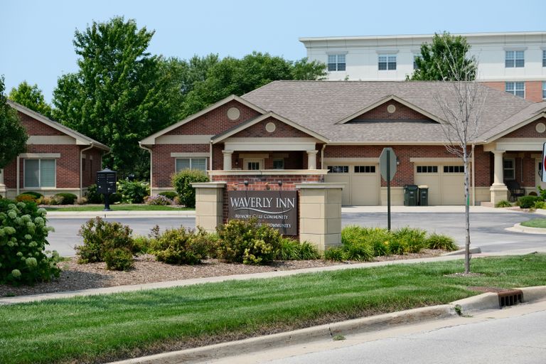 Waverly Inn Memory Care Community, Arlington Heights, IL 3