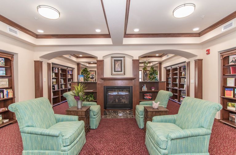 Linwood Estates Gracious Retirement Living, Lawrenceville, GA 3