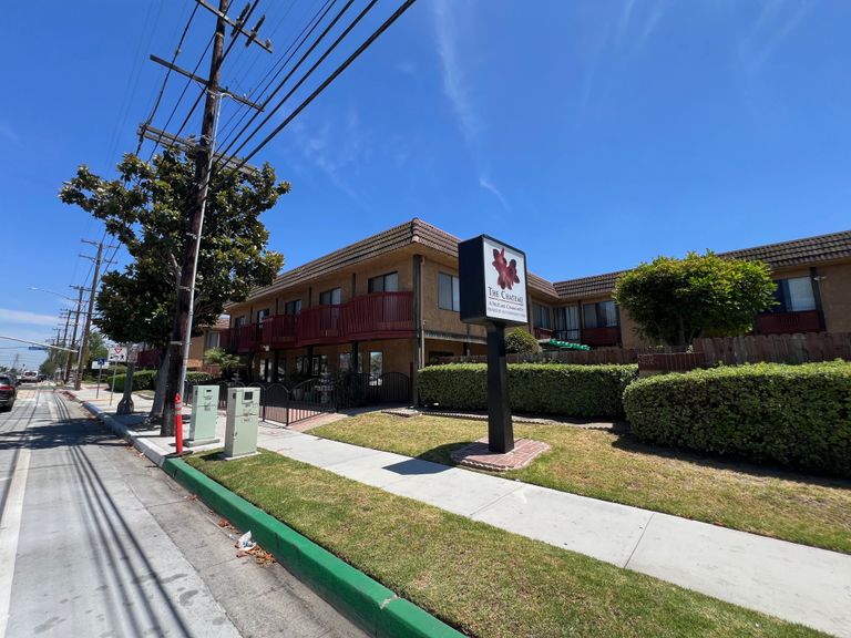 Chateau Long Beach, Long Beach, CA 2