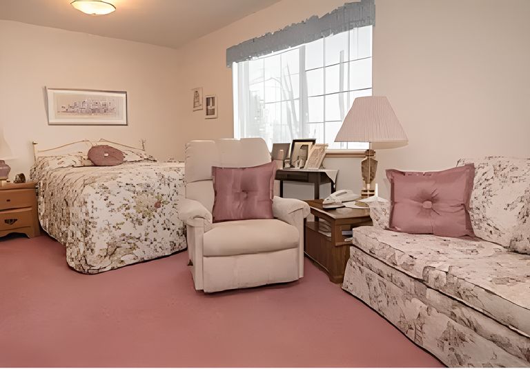 Colonial Court, Spokane, WA 1