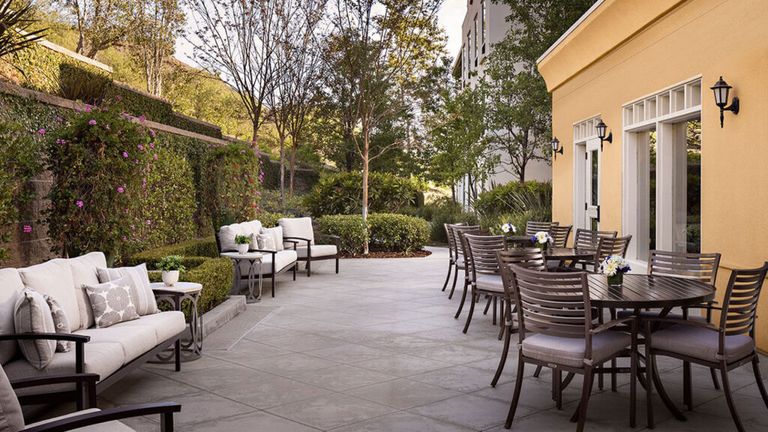 Belmont Village Senior Living Thousand Oaks, Thousand Oaks, CA 1