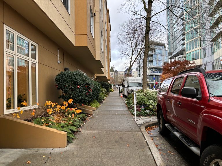 The Gardens At Town Square, Bellevue, WA 3