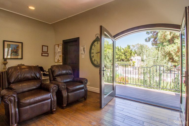 Raya's Paradise, Inc., Los Angeles, CA 1