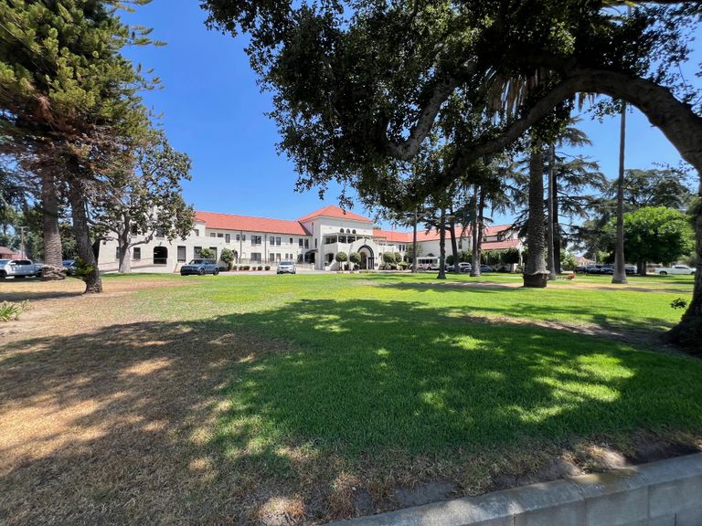 California Mission Inn, Rosemead, CA 1