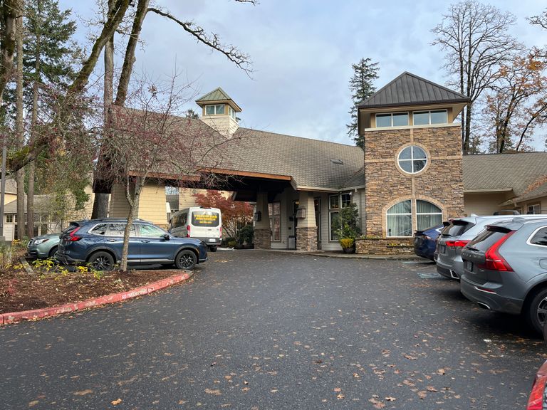The Pearl At Kruse Way, Lake Oswego, OR 2