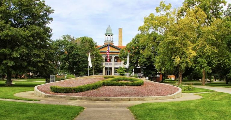 Mason Point, Sullivan, IL 1