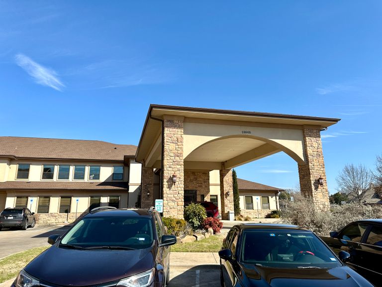 The Hillcrest of North Dallas, Dallas, TX 3