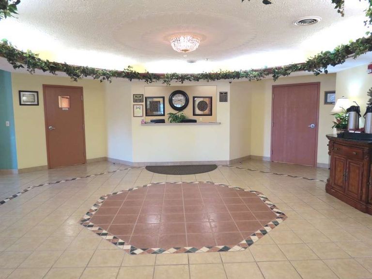 Amherst Meadows Care Center, Massillon, OH 3