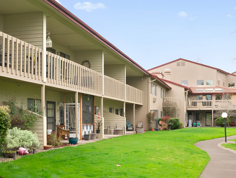 Holiday Regent, Corvallis, OR 3