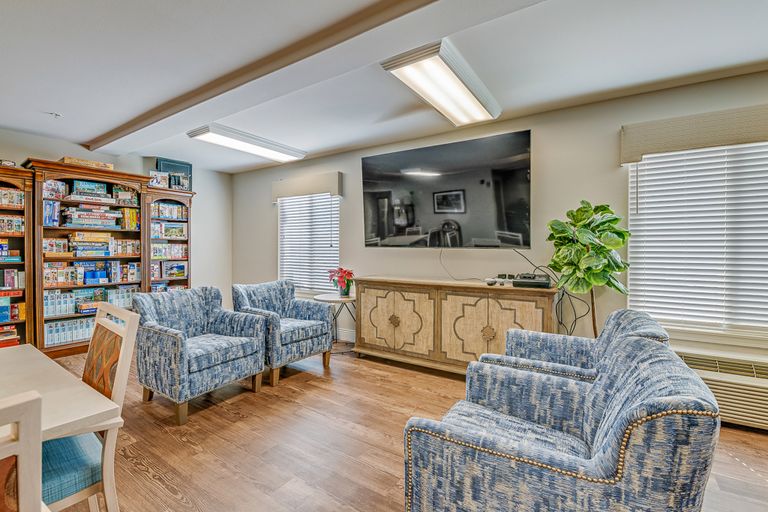 Solstice Senior Living at Las Cruces, Las Cruces, NM 1