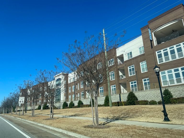 The Overlook at Suwanee, Suwanee, GA 3