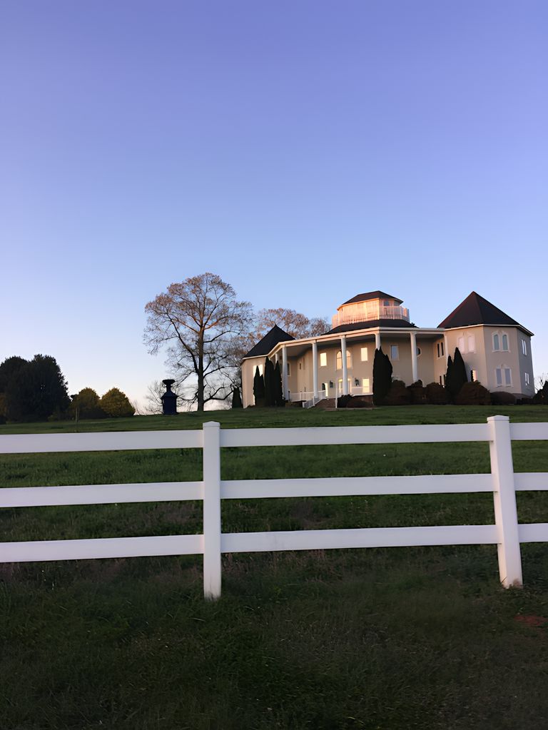 Carriage House Senior Living Of Taylors, Taylors, SC 2