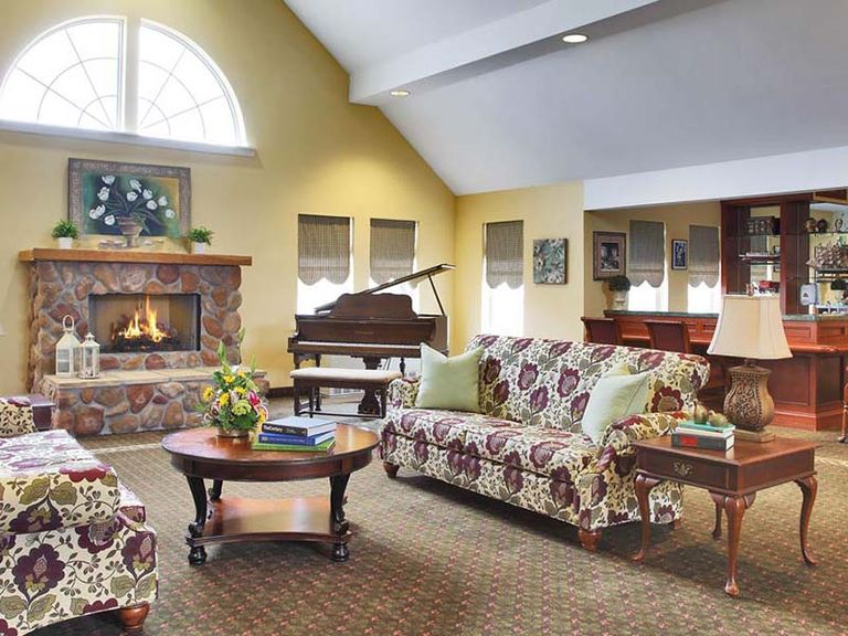 Atria Greenridge Place, Rocky Hill, CT 3