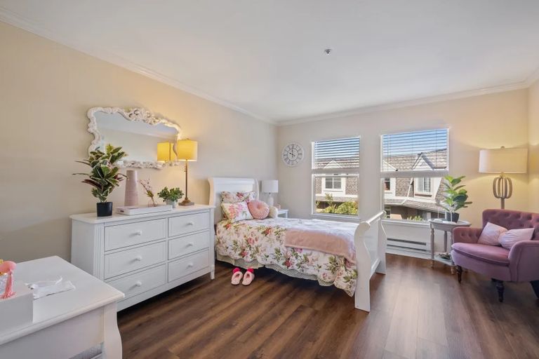 Sunshine Villa, A Merrill Gardens Community, Santa Cruz, CA 2