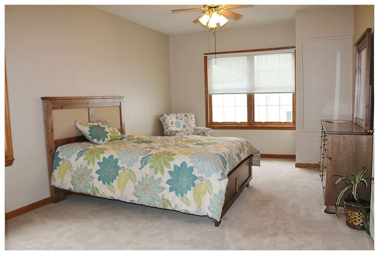 Sunset Park Place, Dubuque, IA 2