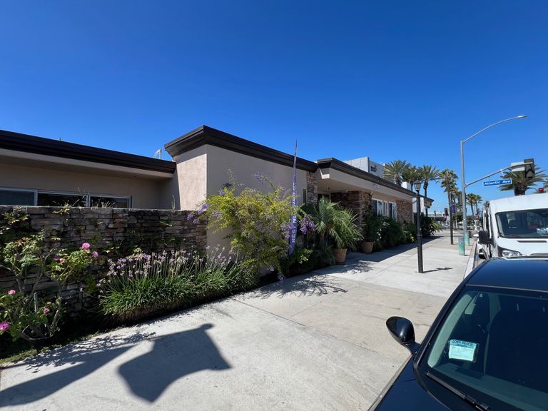 Atlantic Memorial Healthcare Center, Long Beach, CA 1