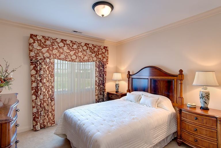 Barrington Of Oakley, Cincinnati, OH 3