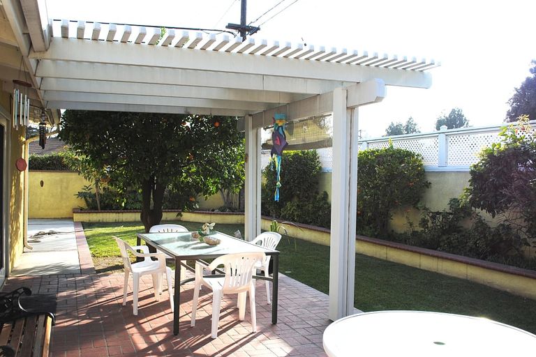 Brighten Cottages - Greenbrier, Long Beach, CA 2