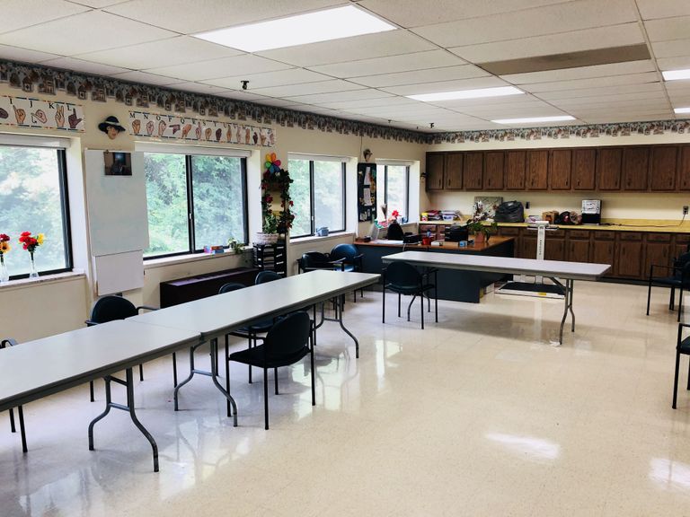 The Arbor Inn, Warren, MI 3