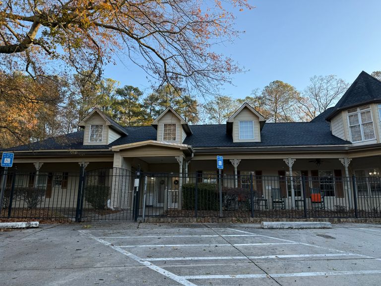 Highlands Senior Living Norcross, Norcross, GA 3