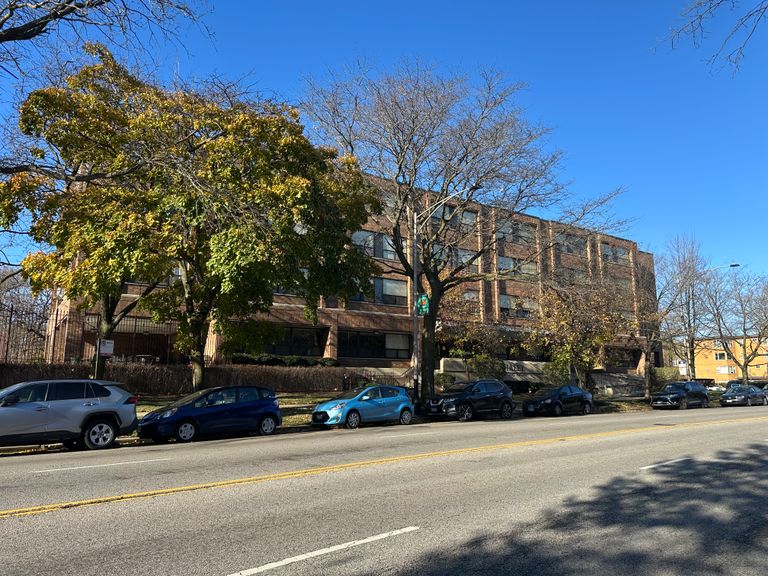 Chalet Living And Rehab Center, Chicago, IL 2