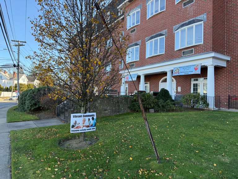 Cherry Hill Manor, Johnston, RI 3