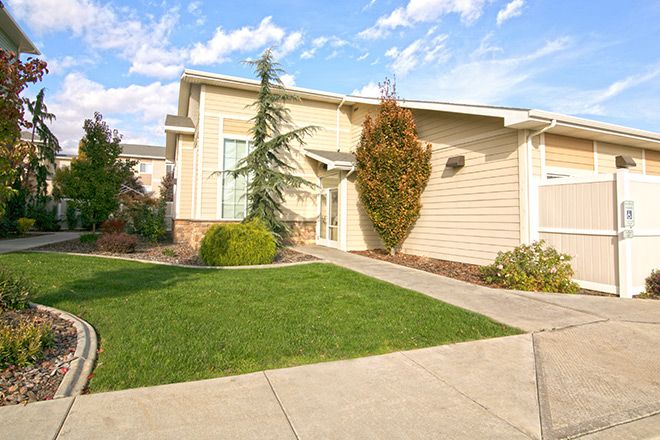 Cascades of Chesterley, Yakima, WA 1