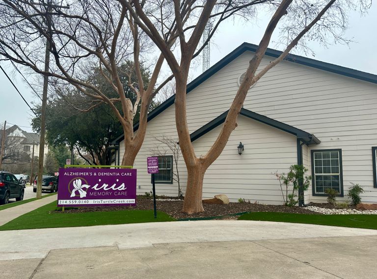 Iris Memory Care of Turtle Creek, Dallas, TX 1