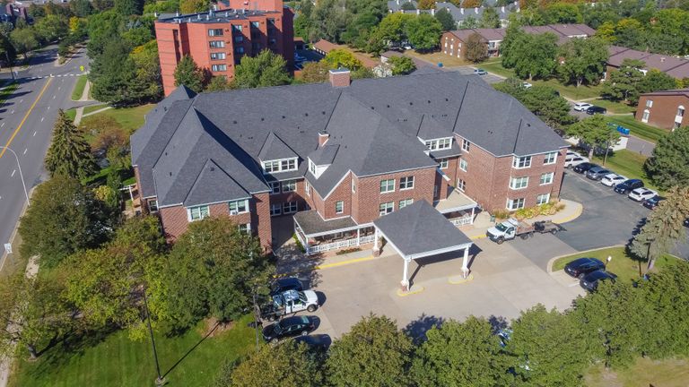 Care Suites of Edina by Vivie, Edina, MN 1