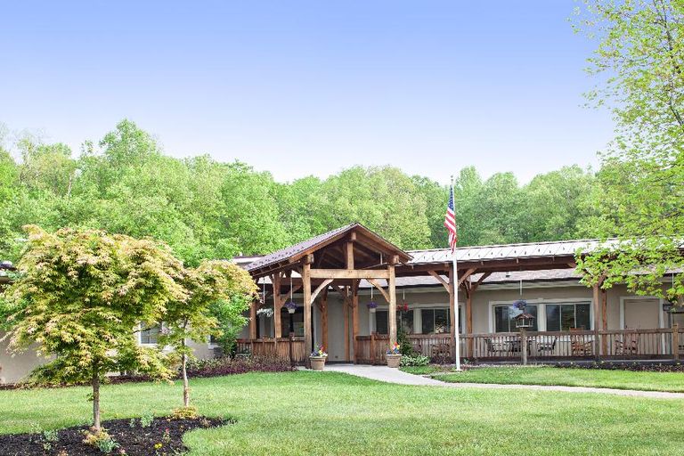 Pine Lodge, Beckley, WV 1