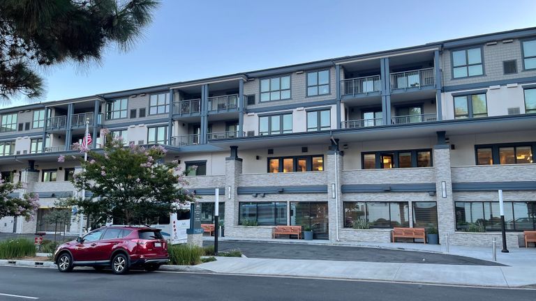 Merrill Gardens at Rolling Hills Estates, Rolling Hills Estates, CA 2