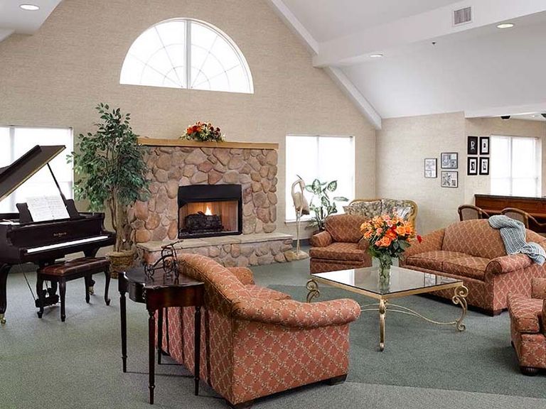 Atria Larson Place, Hamden, CT 2