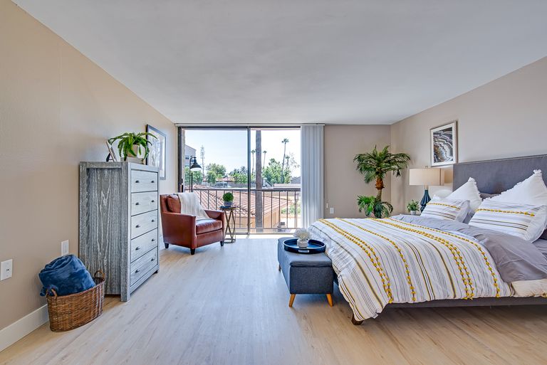 Meridian at Laguna Hills, Laguna Hills, CA 1