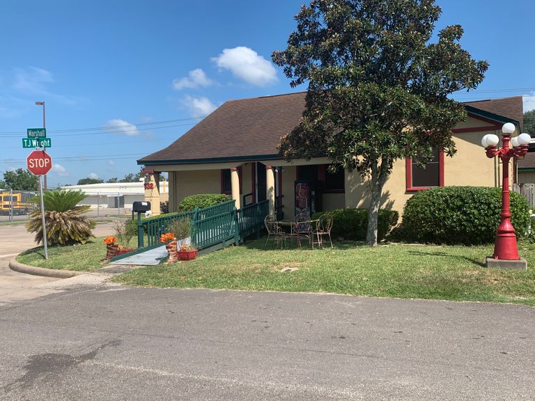 White's Cottage Center, Angleton, TX 1
