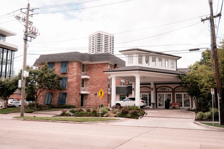 Silverado Hermann Park Memory Care Community, Houston, TX 2