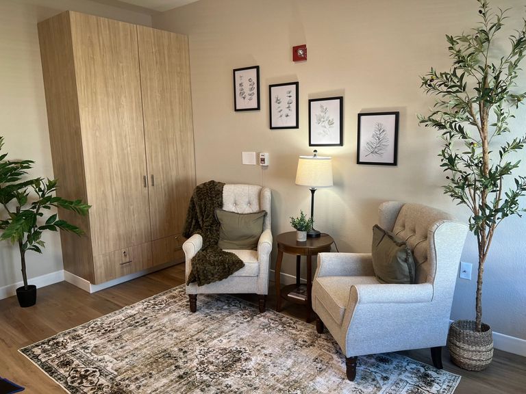 Monterey Court Memory Care - CLOSED, Happy Valley, OR 3