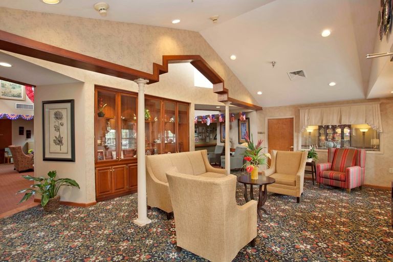 Wellington Manor Jackson, Jackson, TN 3