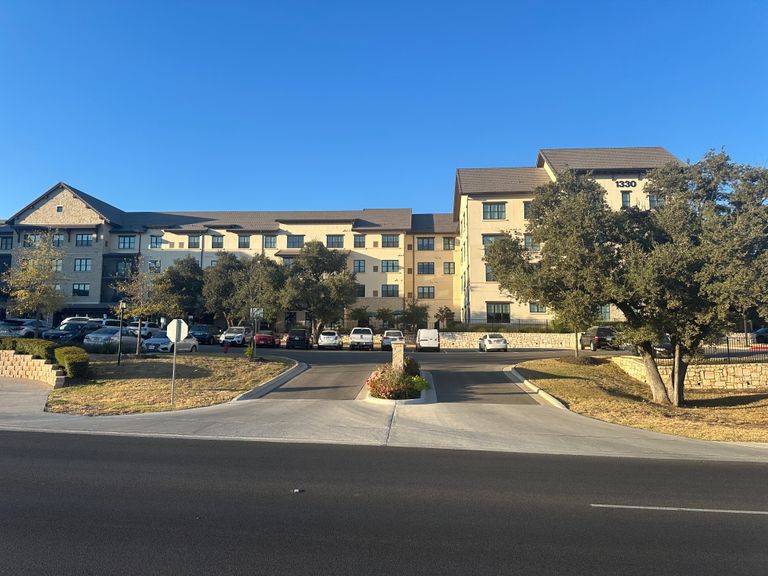 Grand Living at Georgetown, Georgetown, TX 2