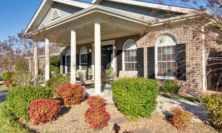 Eiffel Gardens, Paris, TN 3