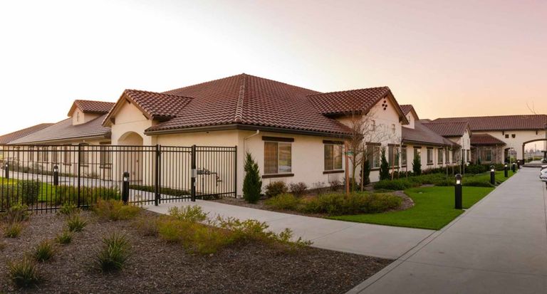 Gardens At Laguna Springs, Eld Grove, CA 1