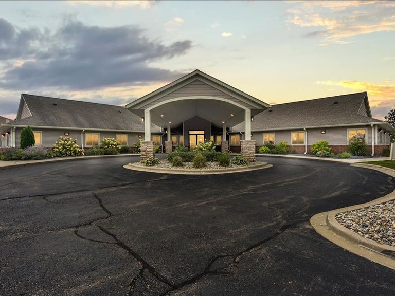 Waterford Oaks Senior Care, Waterford, MI 3