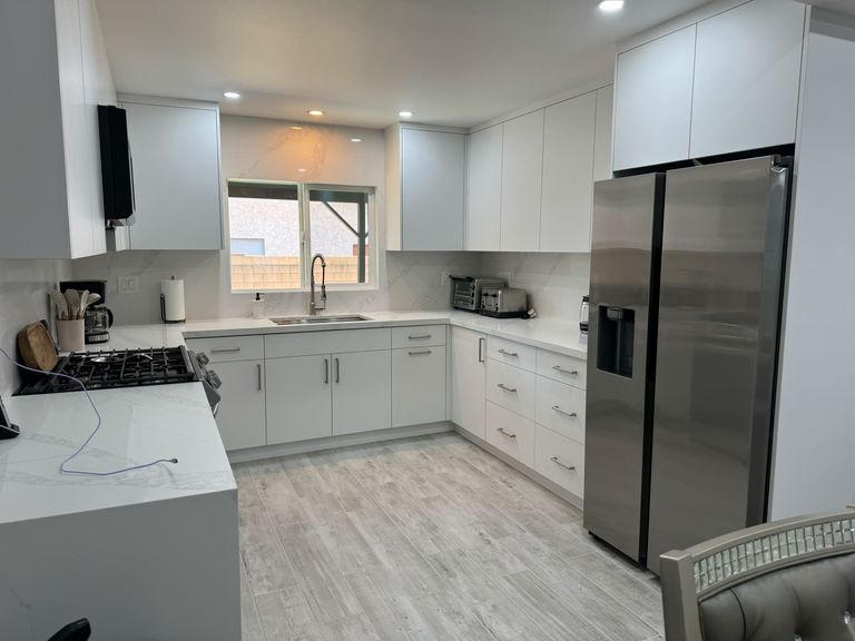 Sg Care, North Hollywood, CA 1