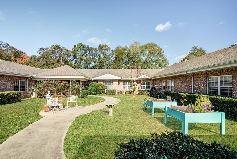 Winkler Court, Carthage, TX 3