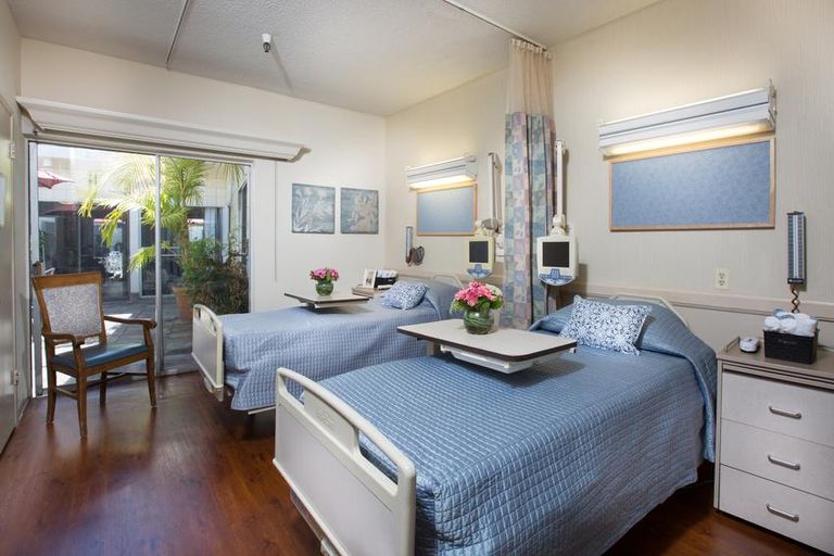 Sharon Care Center, Los Angeles, CA 3