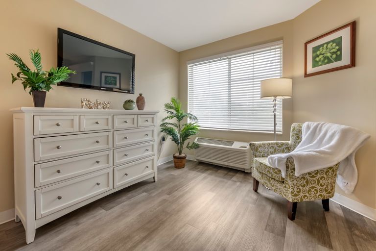 Palmer Ranch Residence resident living room