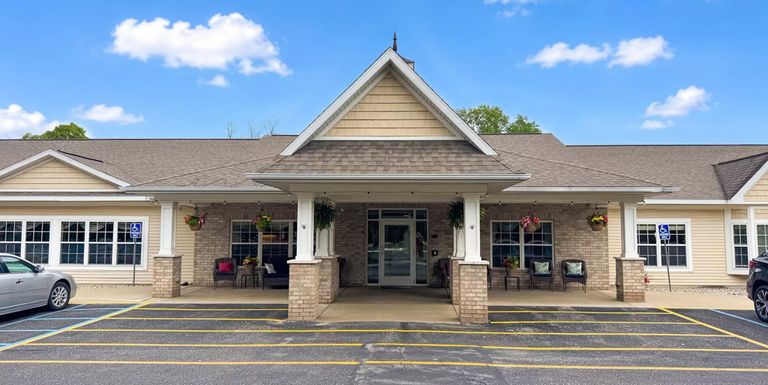 Arbor Grove Assisted Living & Memory Care, Alma, MI 1