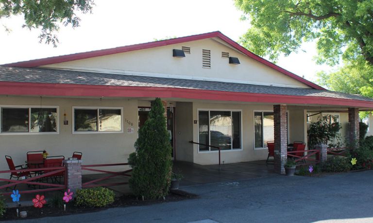 Avalon Health Care – Madera, Madera, CA 1