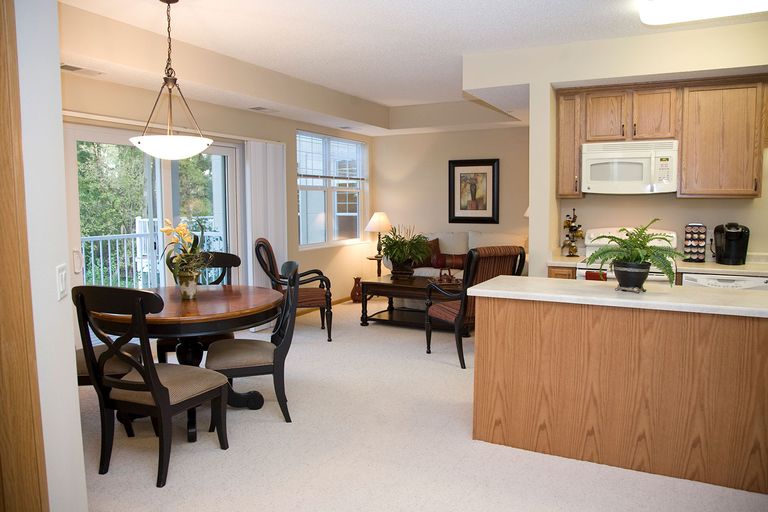 Amira Choice Roseville, Roseville, MN 3
