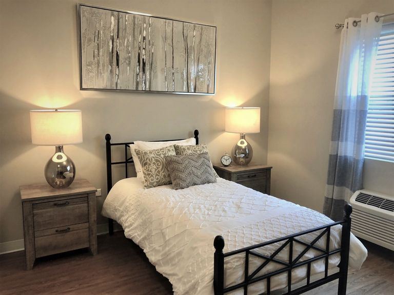 Cedarhurst Of Columbia, Columbia, MO 2